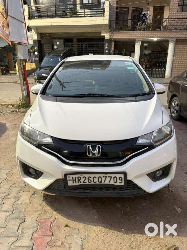 Honda Jazz 2015 Petrol Well Maintained