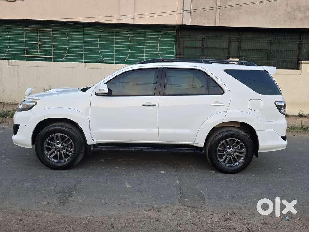 Toyota Fortuner 3.0 4x2 Mt, 2014, Diesel