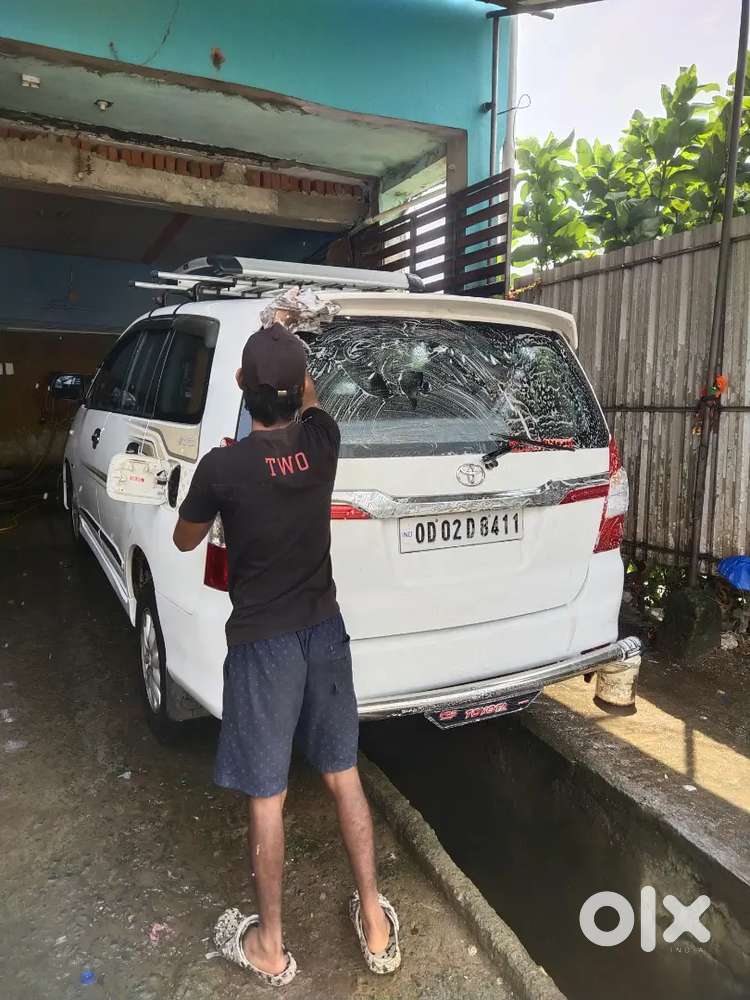 Toyota Innova 2013 Diesel Well Maintained