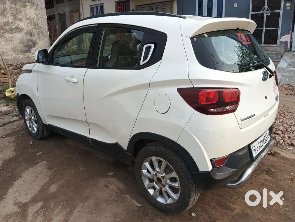 Mahindra Kuv100 K8 6 Seater Petrol Car Good  Running Condition