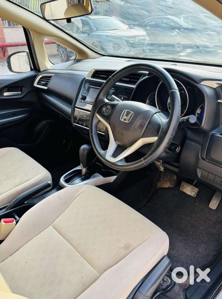 Honda Jazz V Automatic, 2018, Petrol
