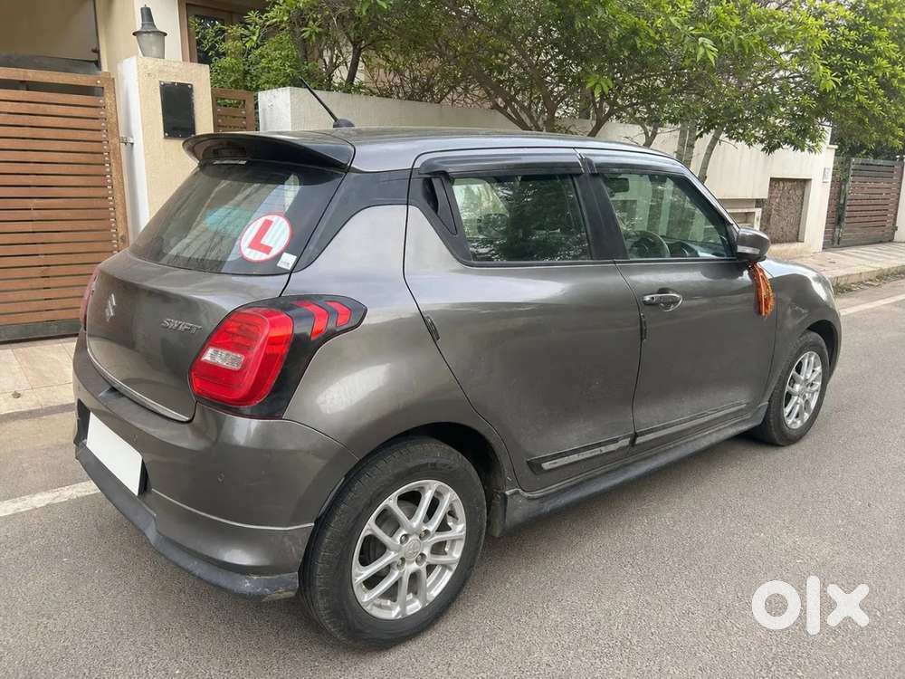 Maruti Suzuki Swift 1.3 Zxi, 2023, Petrol