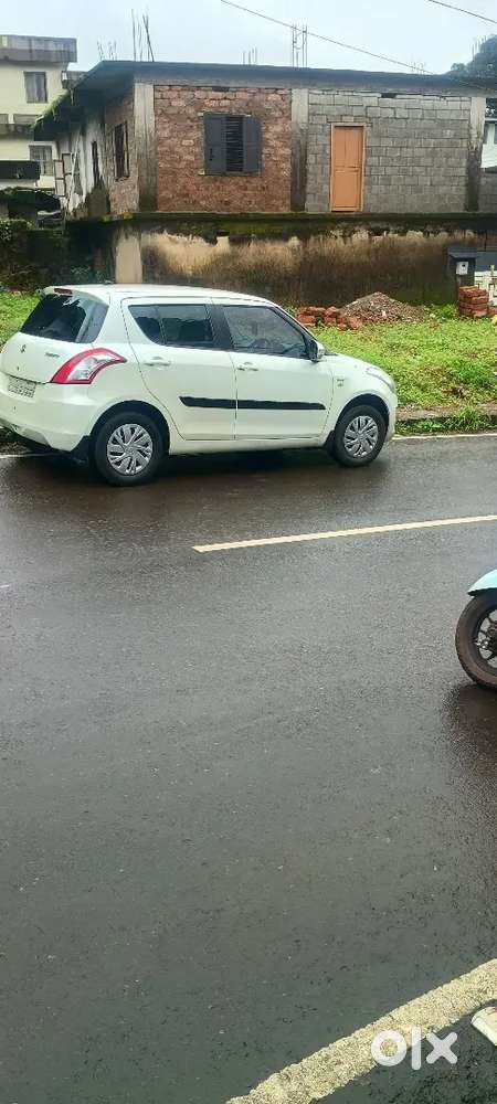 Maruti Suzuki Swift 2015 Petrol 90000 Km Driven