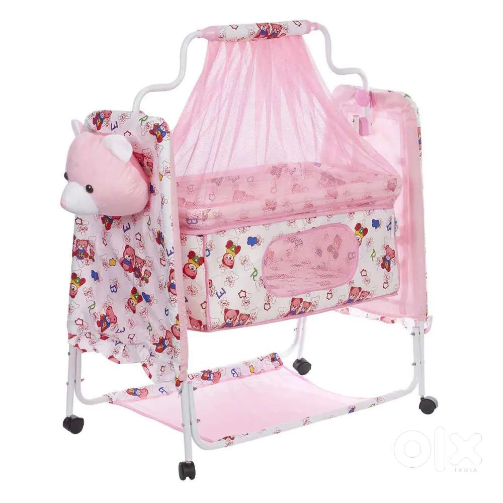 BabyHug branded zhoola cradle unused mint condition