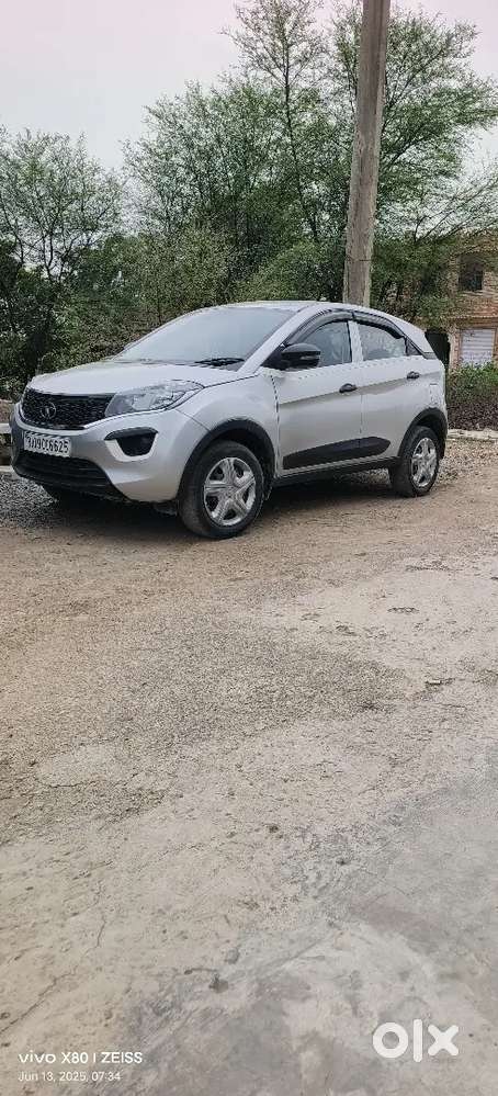 Tata Nexon 2020 Petrol 90000 Km Driven