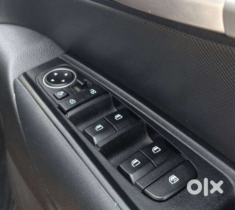 Kia Sonet G 1.2 5mt Htk(o), 2025, Petrol