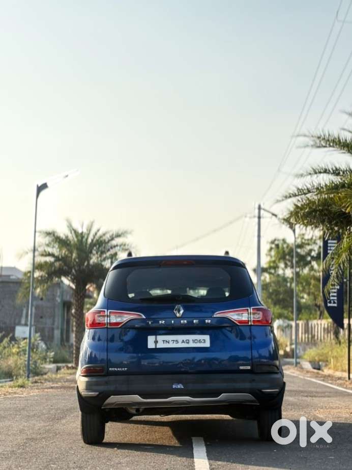 Renault Triber Rxz, 2020, Petrol