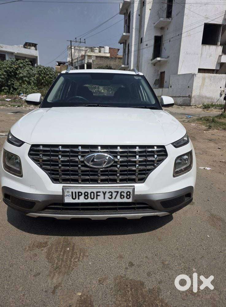 Hyundai Venue 1.2 S (o), 2021, Petrol