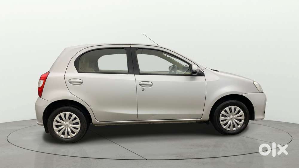 Toyota Etios Liva 1.2 V, 2017, Petrol