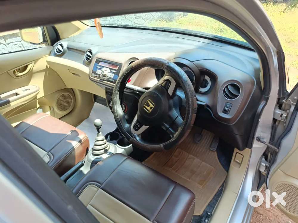 Honda Brio Smt
79000 Km
Correct Service
Excellent Condition
New Tyres