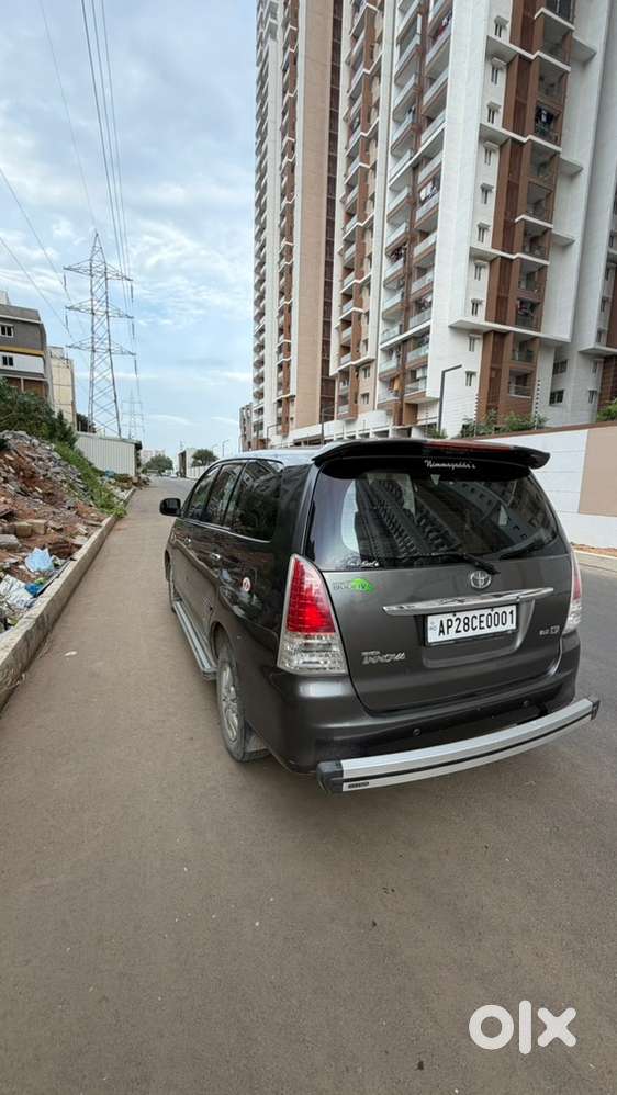 Toyota Innova Diesel 7 2010
