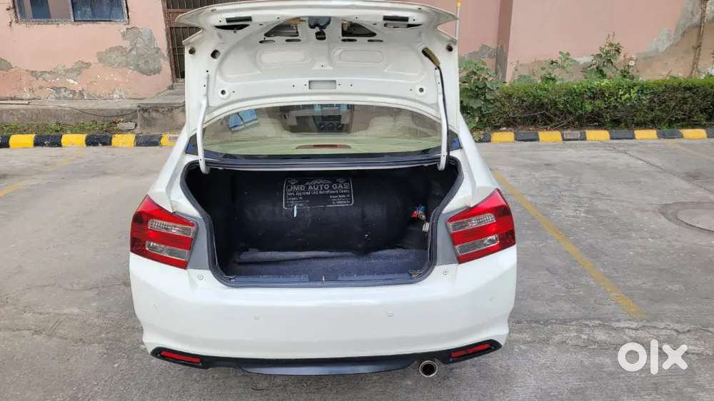 Honda City 2013 Cng & Hybrids 100000 Km Driven