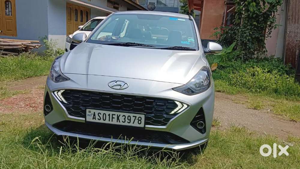 Hyundai Aura 2023 Petrol 37265 Km Driven