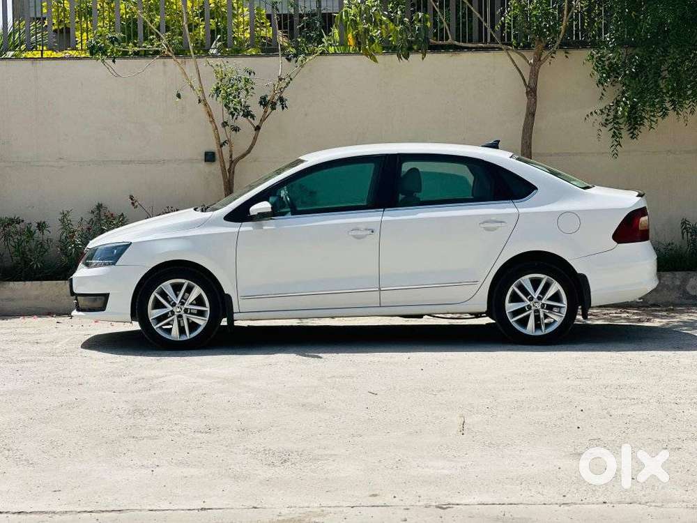 Skoda Rapid 1.0 Style At, 2021, Petrol