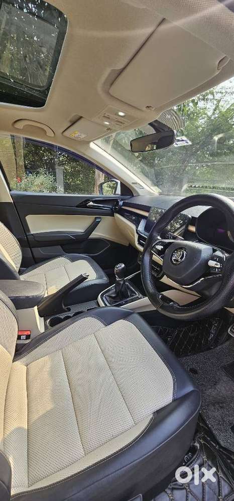 Skoda Slavia Style 1.5l Tsi Mt, 2022, Petrol