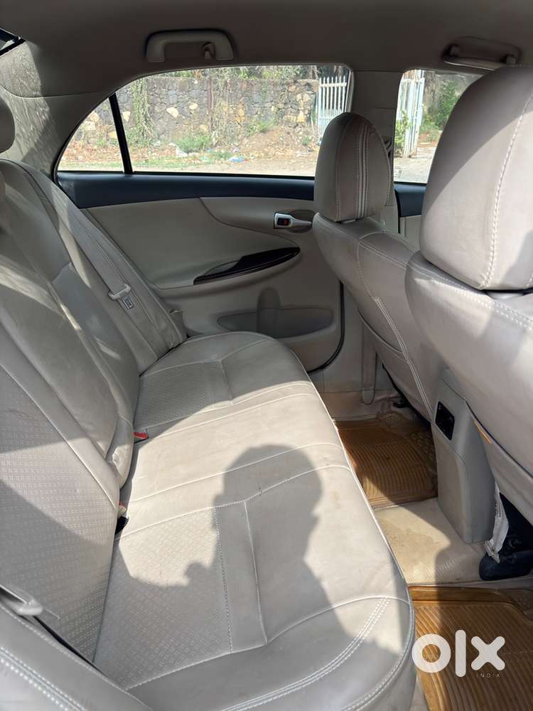 Toyota Corolla Altis 2012
