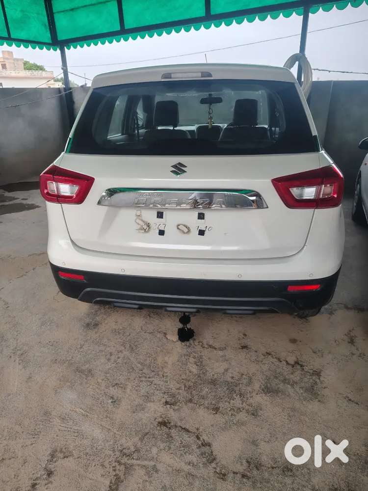 Brezza Lxi Optional 2022 Model 1st Owner 40000km Company Record 2air