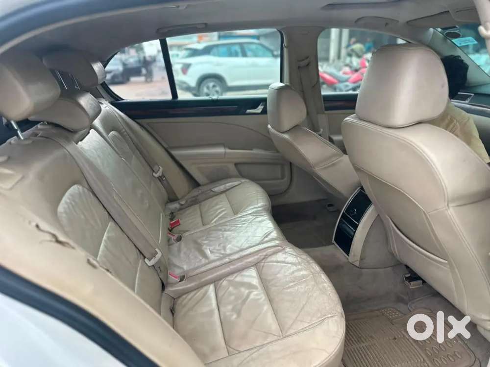 Skoda Superb Elegance 2010 Automatic Year