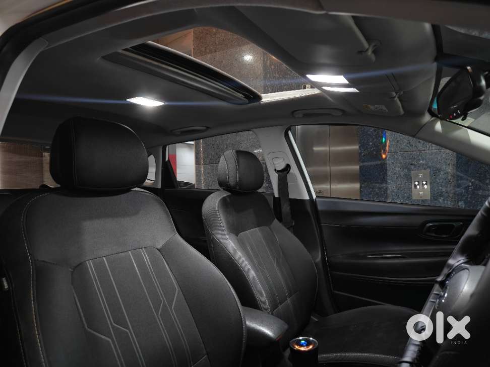 Hyundai New I20 1.2 Asta (o) Ivt, 2023, Petrol