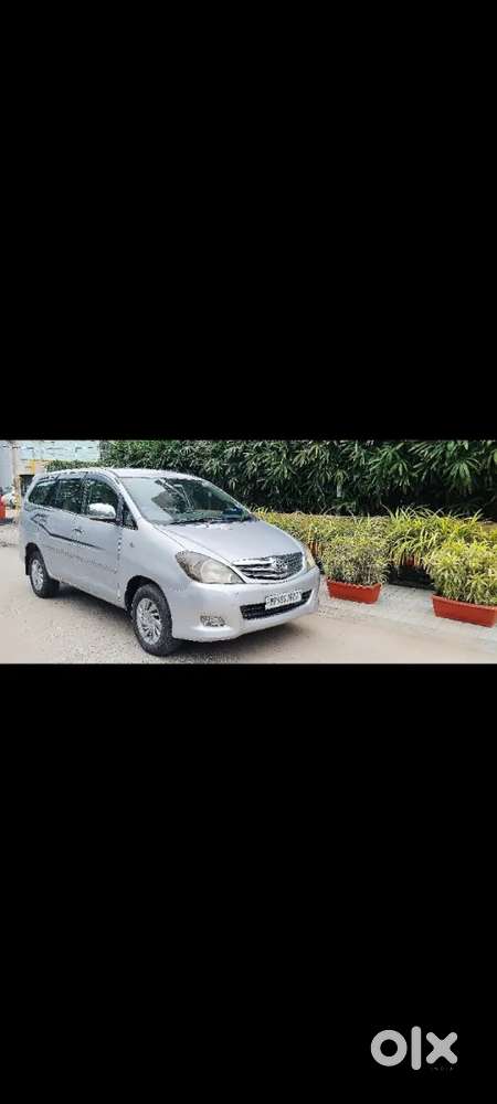 Toyota Innova 2.5 VX 7 Seater BS IV, 2012, Diesel