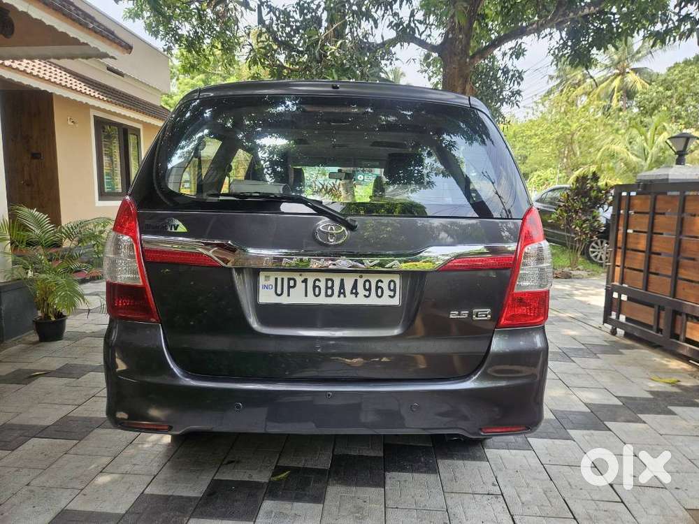 Toyota Innova 2015 Diesel Well Maintained