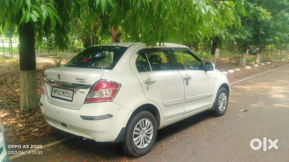 Dusri Gadi Lena Hai Badi