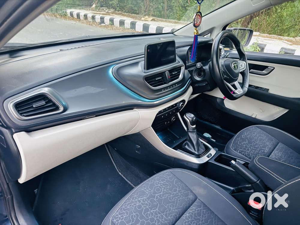 Tata Altroz Xza Plus (s), 2024, Petrol
