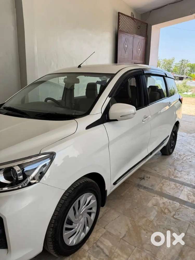 Toyota Rumion S Cng 2025
