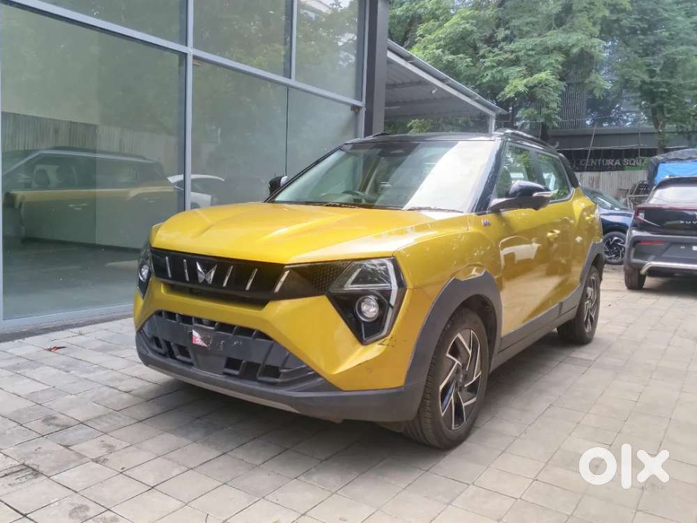 Mahindra Xuv 3xo Ax7l 1.2 Petrol At (pg), 2024, Petrol