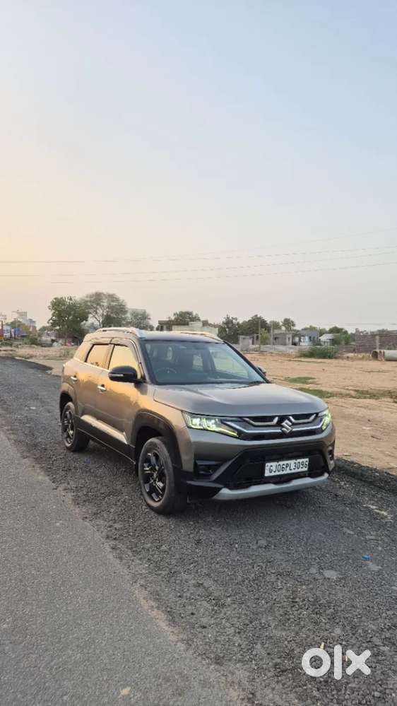 Maruti Suzuki Brezza 1.5 Zxi Smart Hybrid Dual Tone, 2023, Petrol