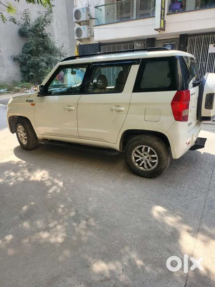 Mahindra Tuv 300 2017 Diesel Automatic