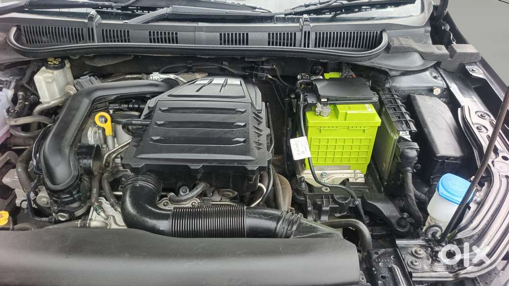 Skoda Slavia Style 1.0l Tsi At, 2024, Petrol