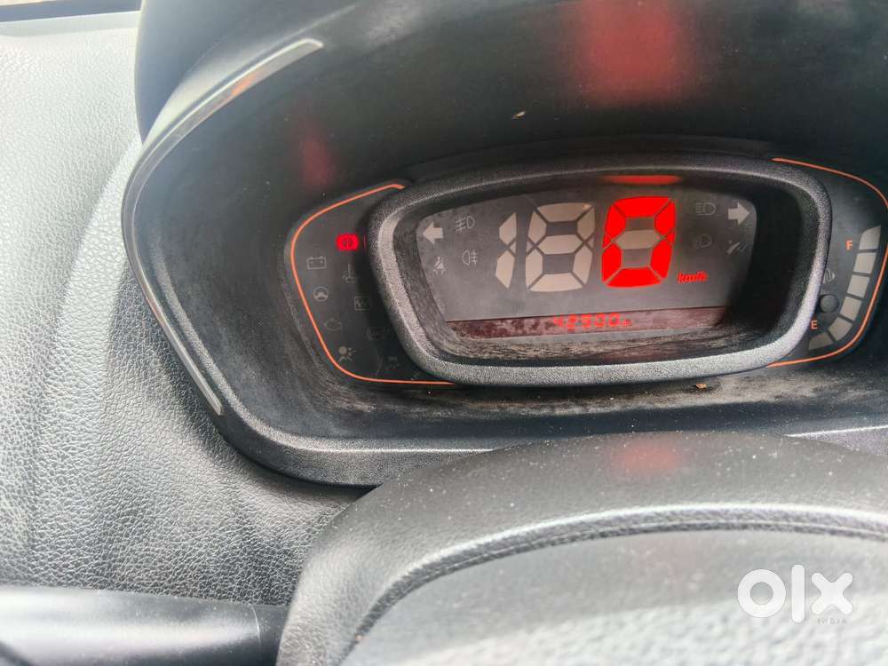 Renault Kwid Rxt Amt Climber (automatic), 2017, Petrol