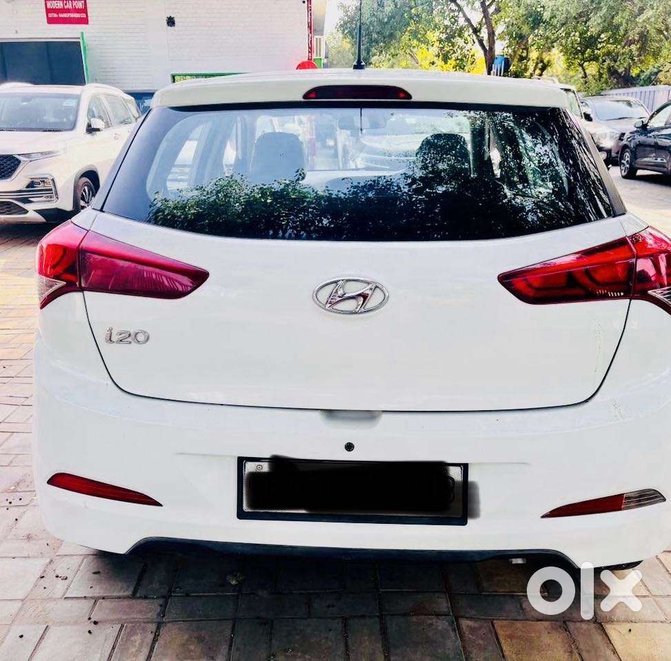 Hyundai Elite I20 Sportz (o) 1.2, 2015, Petrol