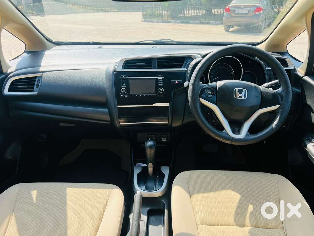 Honda Jazz V Automatic, 2017, Petrol