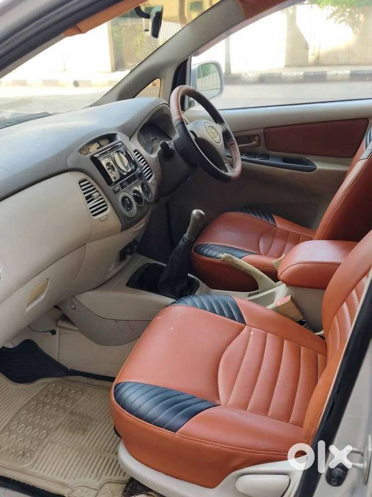 Toyota Innova 2.5 G (diesel) 8 Seater, 2010, Diesel
