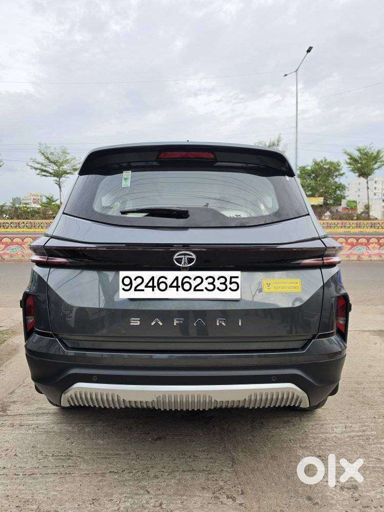 Tata Safari Accomplished Plus 6 Str Dual Tone, 2025, Diesel