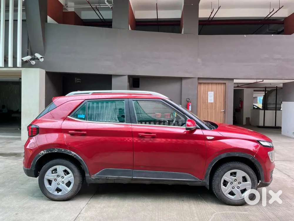 Hyundai Venue 2023 Petrol Single Owner For 5.25000