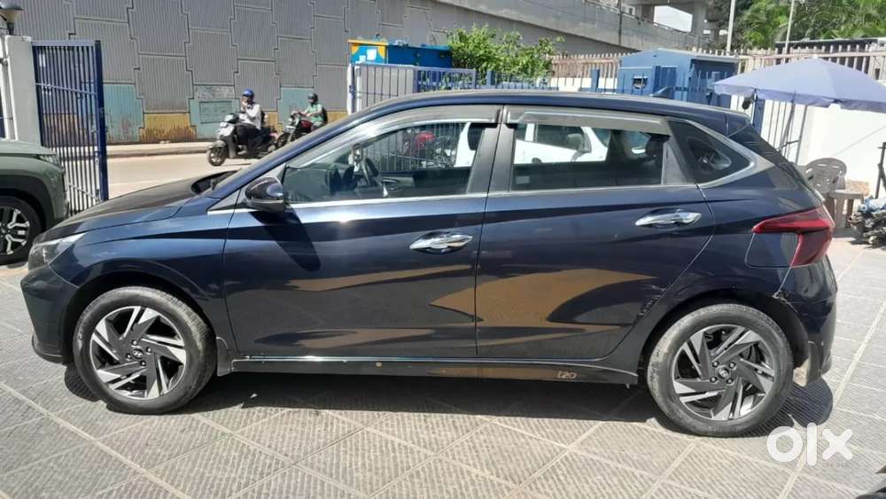 Hyundai I20 Asta (o) 1.2 Mt, 2023, Petrol