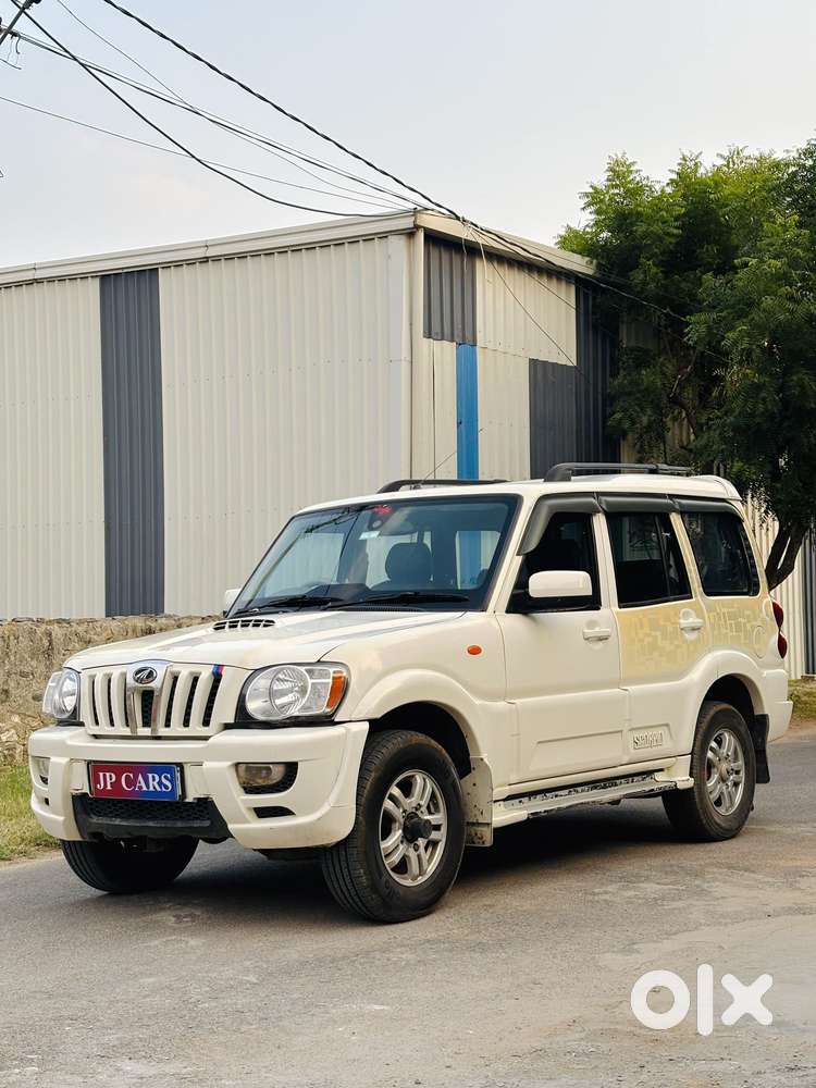 Mahindra Scorpio Vlx 4wd, 2013, Petrol