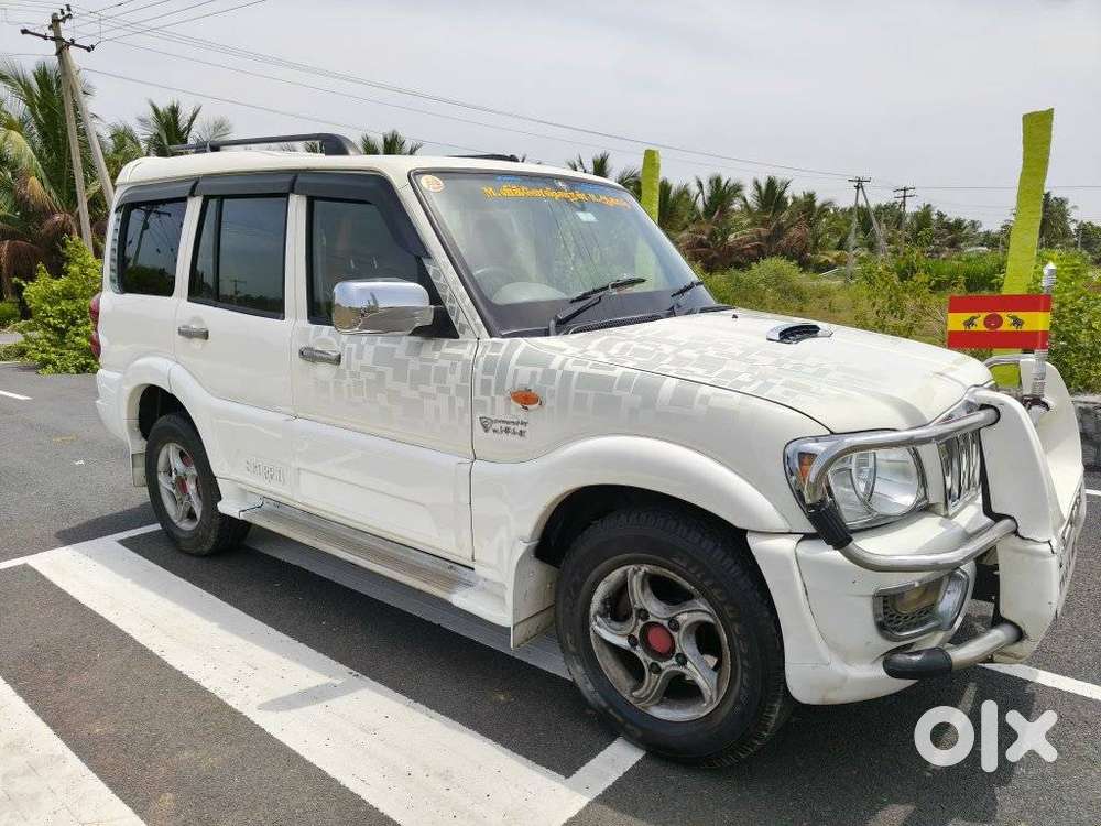 Mahindra Scorpio Vlx 2wd Airbag At Bsiv, 2011