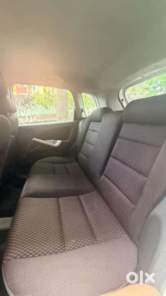 Ford Figo Zxi Petrol 2011