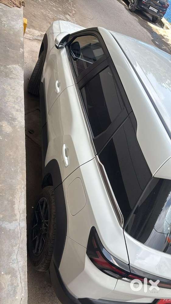 Maruti Suzuki Brezza Petrol 2026 Automatic