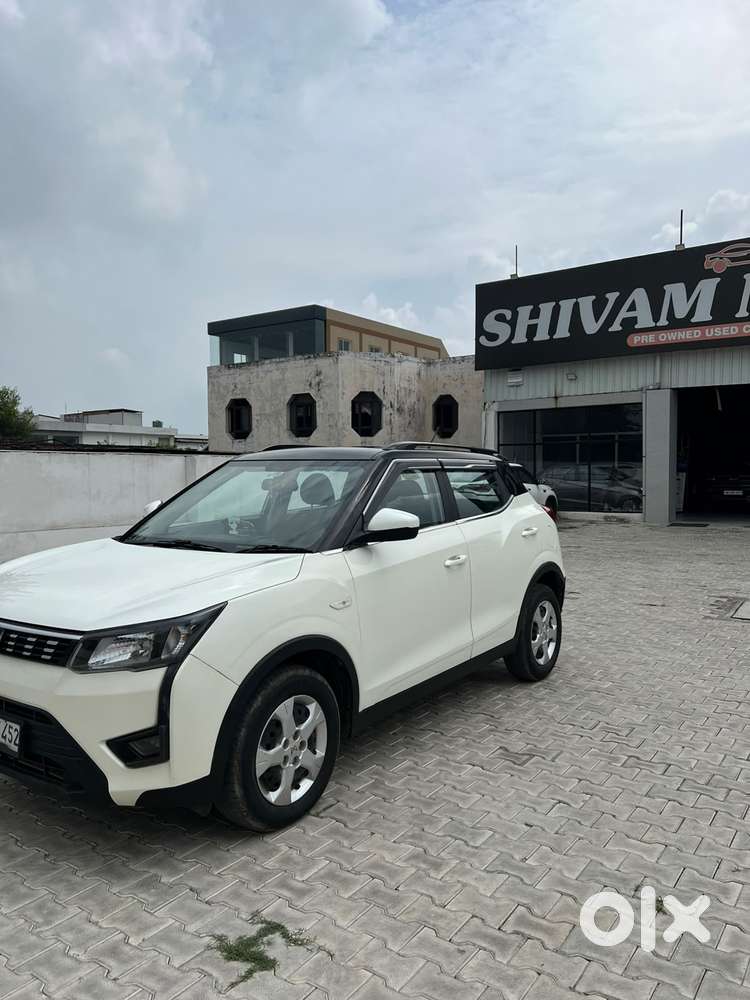 Mahindra Xuv300 W6 Amt Diesel, 2022, Diesel