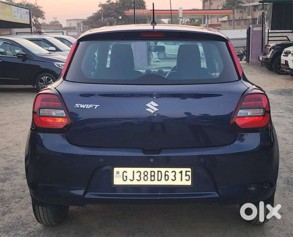 Maruti Suzuki Swift Vxi + Manual, 2022, Petrol