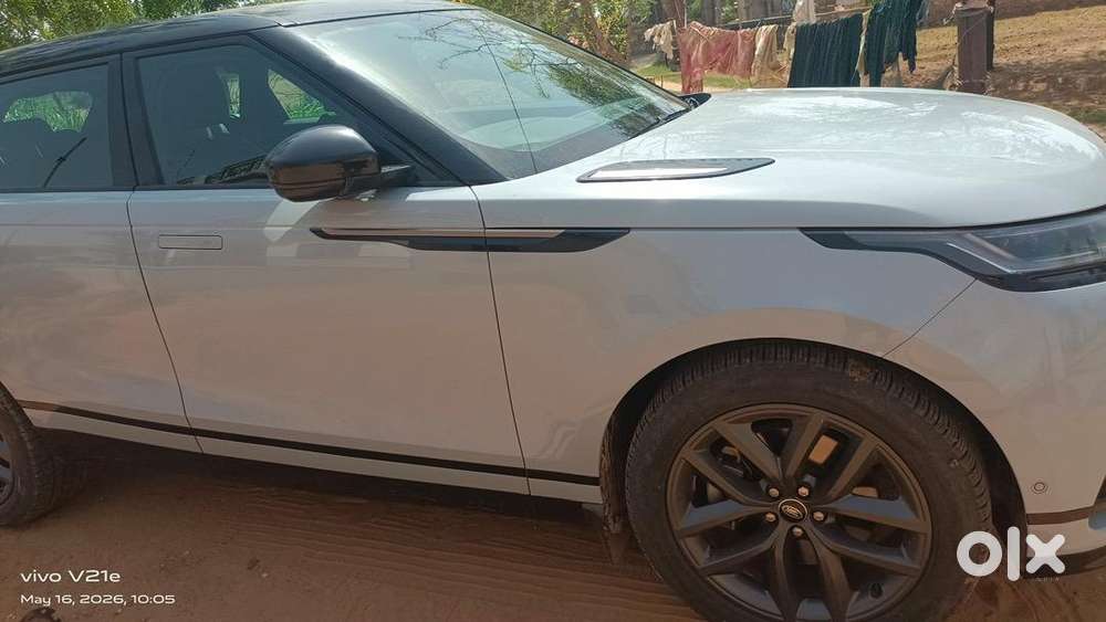 Land Rover 2024 Km Driven