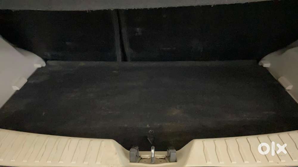 Mahindra Xuv300 W8, 2021, Petrol
