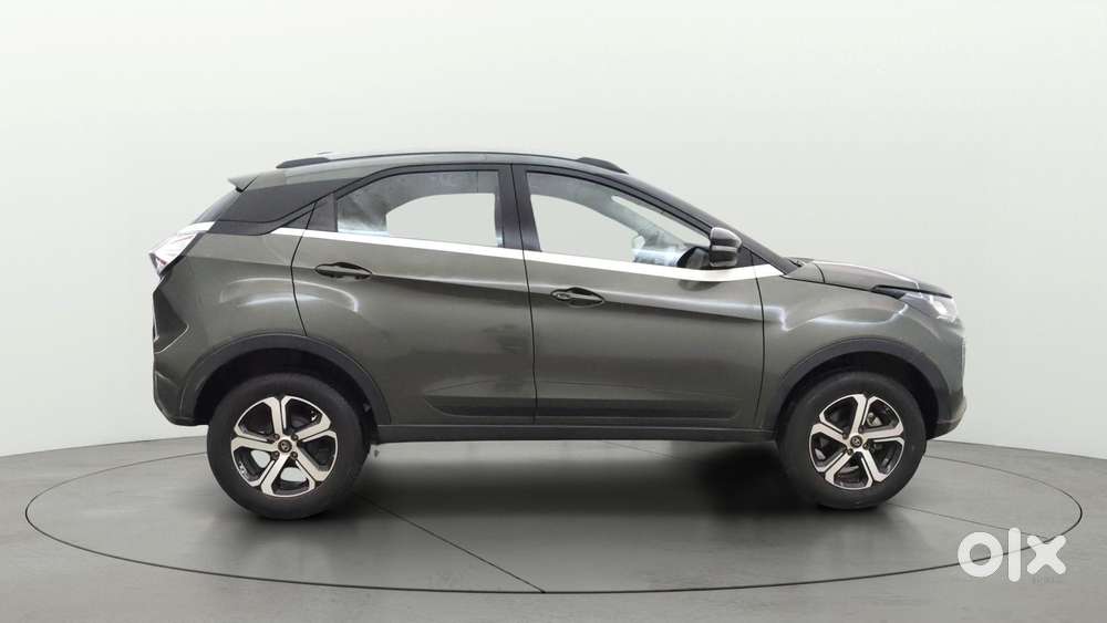 Tata Nexon 1.2 Revotron Xza Plus, 2022, Petrol