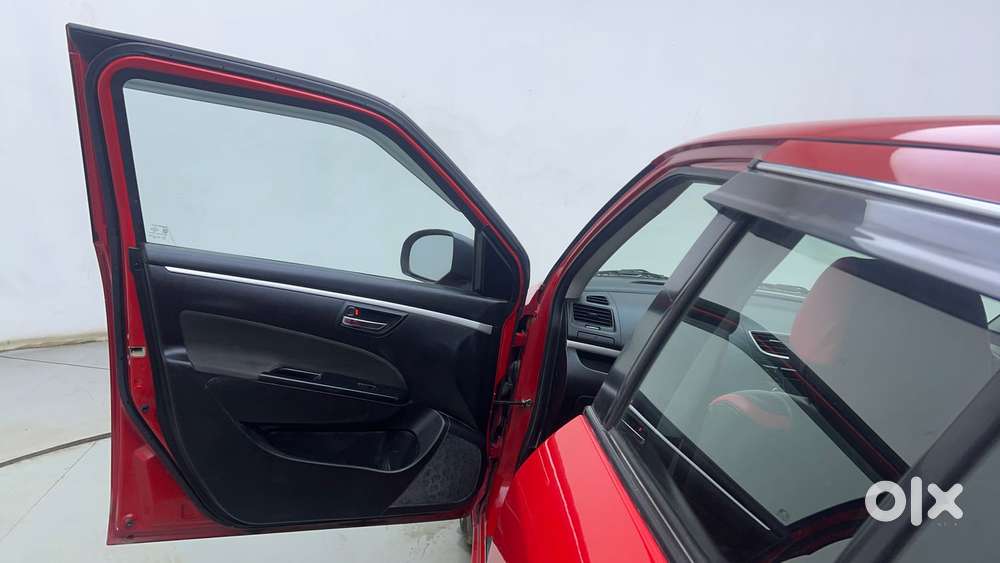 Maruti Suzuki Swift Vvt Vxi, 2016, Petrol
