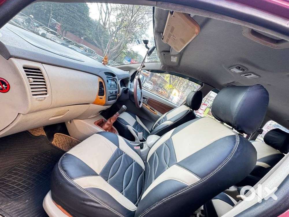 Toyota Innova 2.5 V 7 Str, 2010, Diesel